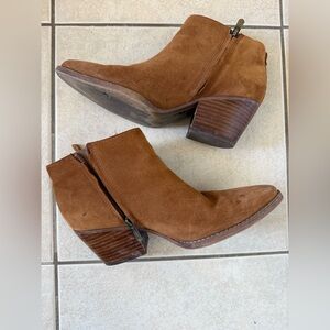 Sam Edelman Suede Walden Bootie in Luggage
